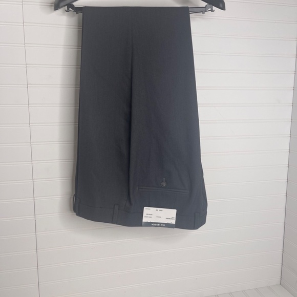 NWT Van Heusen Talon Suit Set Jacket 42R Pants 35W 32L Charcoal Grey - Picture 8 of 13